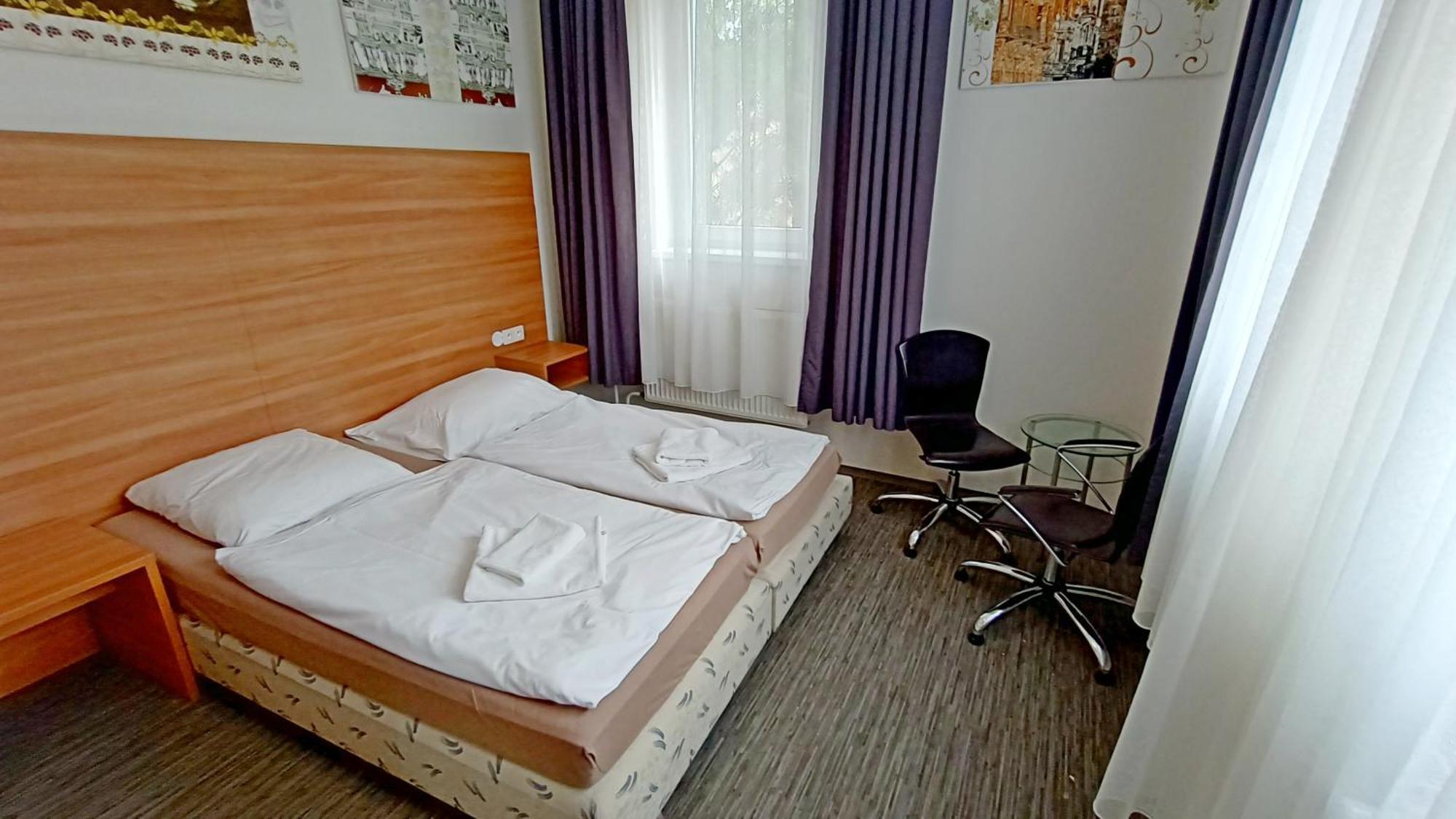 Apartments Gato Karlovy Vary Stara Role Exterior foto